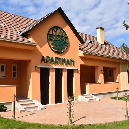 Szigetmonostor Szazesztendos Reveszhaz Apartman מראה חיצוני תמונה