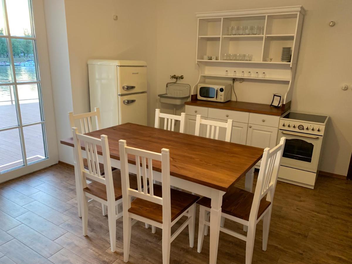 Szigetmonostor Szazesztendos Reveszhaz Apartman מראה חיצוני תמונה